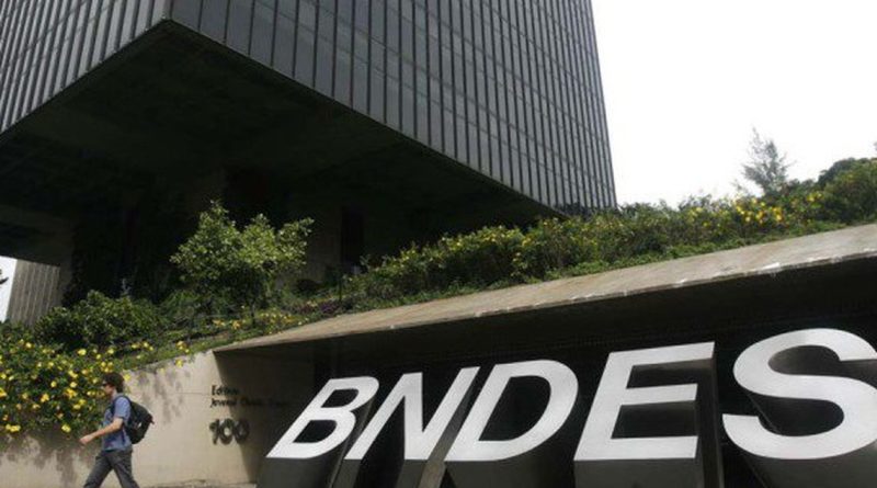 Governo Lula envia ao Congresso proposta para retorno de financiamento de obras internacionais pelo BNDES