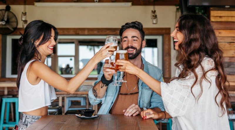 Consumo de bebidas alcoólicas em casa aumenta em mais de 40%