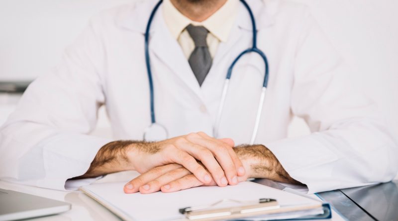 Maioria dos médicos denunciados é condenada nos Conselhos