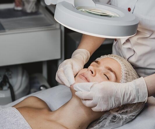 Estética cresce e abre oportunidades para mulheres