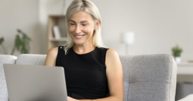 Aprendizagem contínua favorece reinserção de profissionais 50+ no mercado