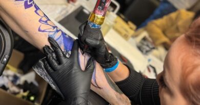 Tatuadora Thaysa Lucena é 2º lugar em evento internacional nos EUA