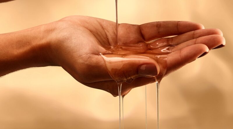 Dove distribui amostras do novo Óleo de Banho Glicerinado