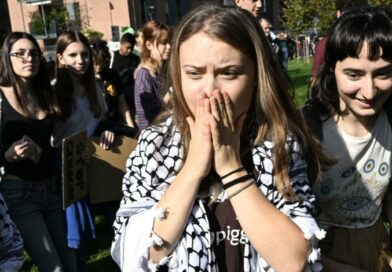 Greta Thunberg deixa Israel após interceptação do navio Madleen