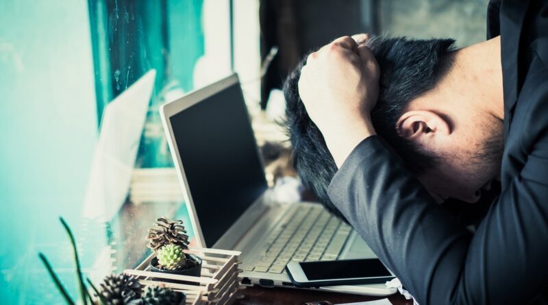 Jovens são os mais afetados pelo estresse no trabalho
