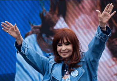 Suprema Corte da Argentina condena Cristina Kirchner a seis anos de prisão