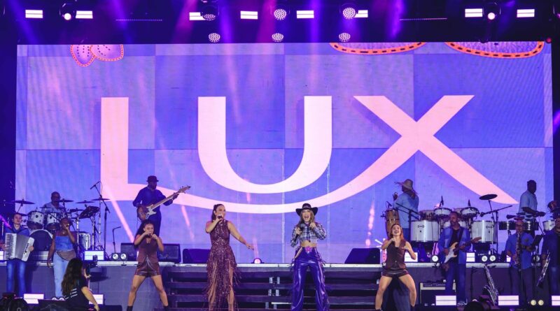 Lux estreia campanha "Energia de Cheirosa" com Ivete Sangalo