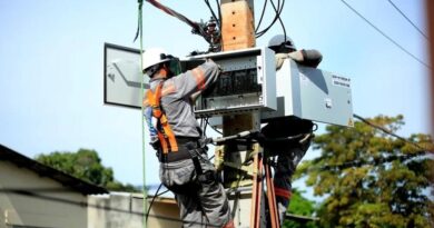 Desligamento emergencial deixa bairros das zonas Norte e Oeste de Manaus sem energia