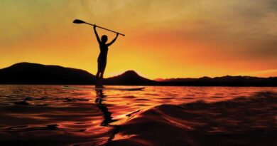 SUP Para Todos promove aulas gratuitas de stand up surf em São Sebastião