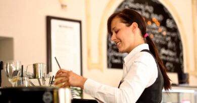 Bares e restaurantes: Sudeste e Nordeste têm mais admissões