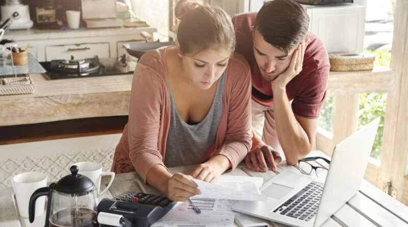 Reajuste do plano de saúde impacta consumo das famílias