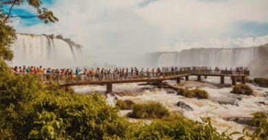 No Sul do Brasil, Foz do Iguaçu atrai turistas durante todo o ano