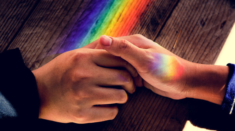 Saúde mental LGBTQIA+: Fiocruz aponta cenário de risco