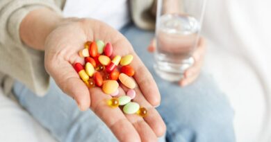 Médicos alertam: vitaminas em excesso causam riscos à saúde