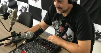 Bandas independentes lutam por espaço e audiência no Brasil