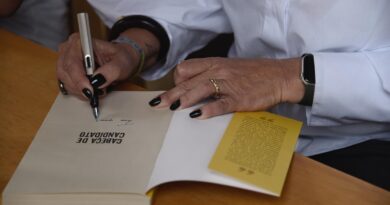 Livro "Cabeça de Candidato" traz os bastidores das eleições