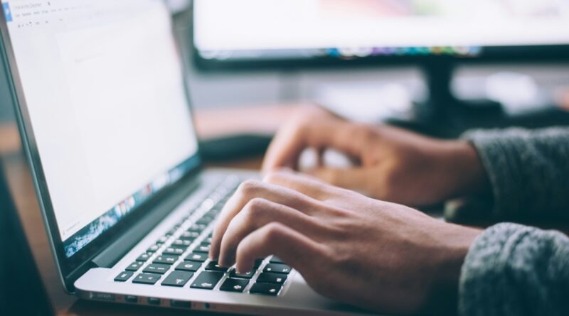 Empresários e profissionais liberais investem em comunicação para os negócios