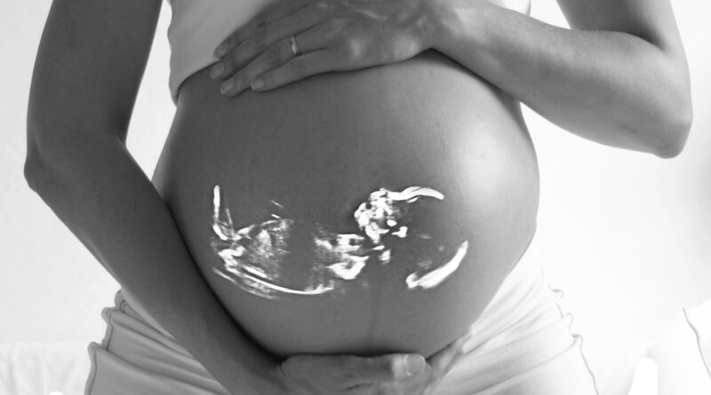 Equipes de cirurgia fetal realizam procedimento inédito