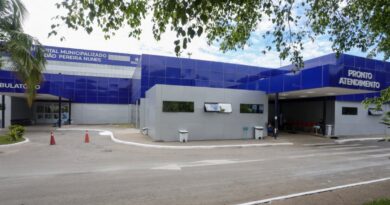Bebê de 1 ano e 7 meses baleada na cabeça recebe alta