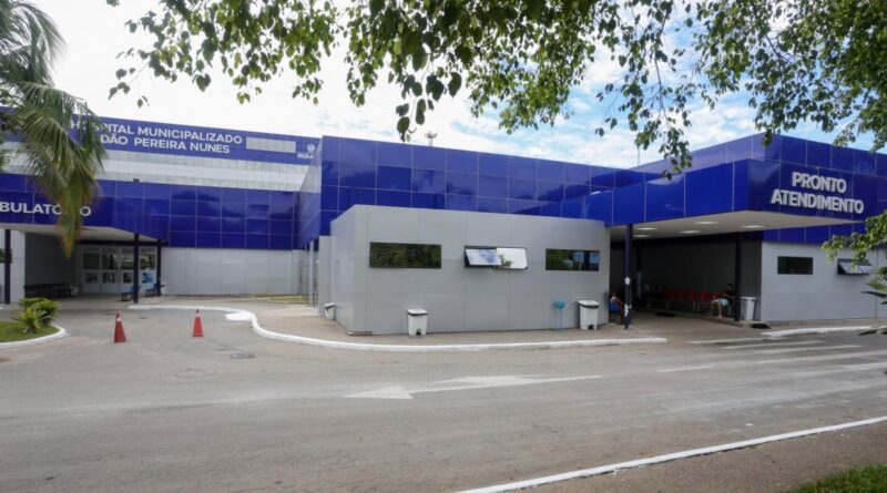 Bebê de 1 ano e 7 meses baleada na cabeça recebe alta