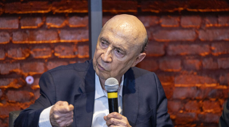 Pagos debate regulação e economia com ex-ministro
