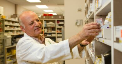 Plano educacional formará 800 farmacêuticos em quatro anos