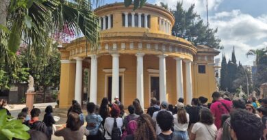 Passeio no Cemitério da Consolação celebra os Modernistas