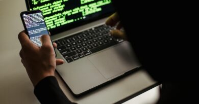 Golpes com IA imitam voz de líderes empresariais