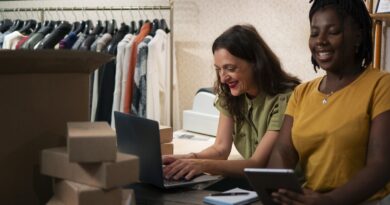 Stoqui democratiza o e-commerce para pequenos negócios