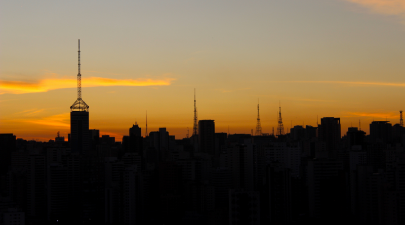Apagões em São Paulo ampliam debate sobre energia reserva