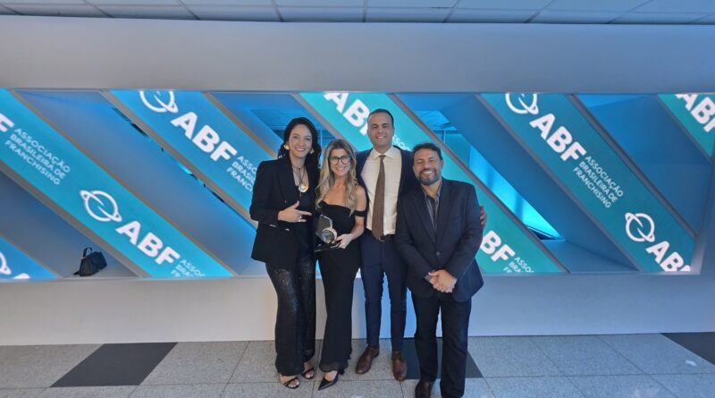 Blow Escova Inteligente recebe Selo de Excelência ABF