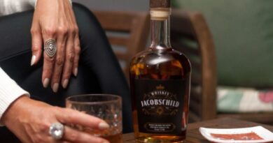 Licor de whiskey americano chega ao mercado brasileiro