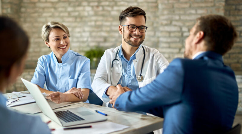 Seguro de responsabilidade civil cresce entre médicos