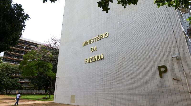Contador de Goiânia explica como abrir empresas em 24h