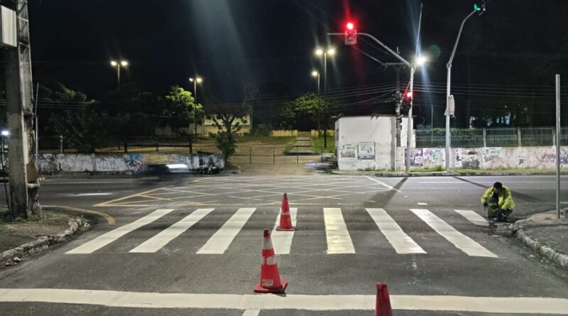 Prefeitura amplia segurança viária com nova frente de sinalização em corredores estratégicos de Manaus