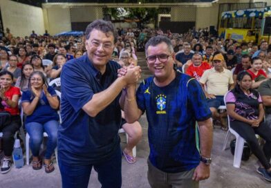 Eduardo Braga participa de encontro com lideranças e moradores no Parque das Garças