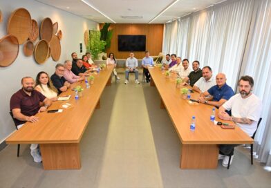 David Almeida reúne time de especialistas e avança na construção de propostas para o Amazonas