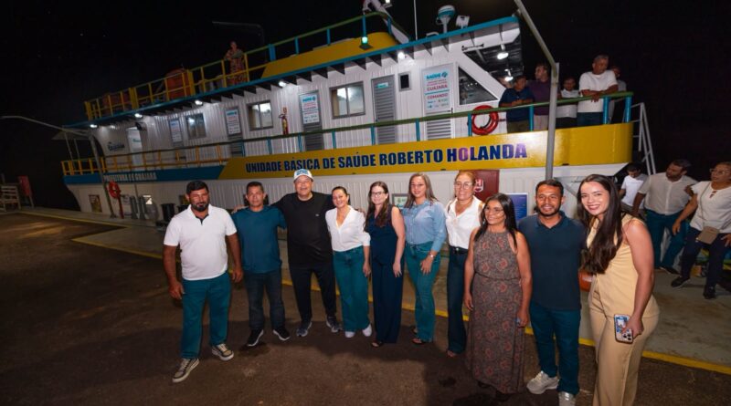 Eduardo Braga inicia viagem pelo Rio Juruá mostrando resultados de investimentos na saúde