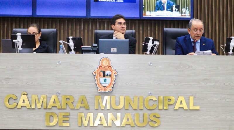 CMM destaca sanção de lei que fortalece inclusão de pessoas com TEA e debate fiscalização do transporte fluvial