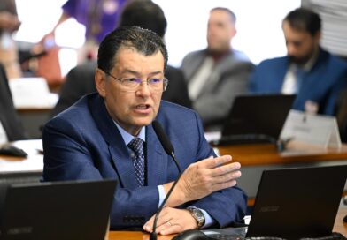 Eduardo Braga é cotado para ser relator do Orçamento 2027