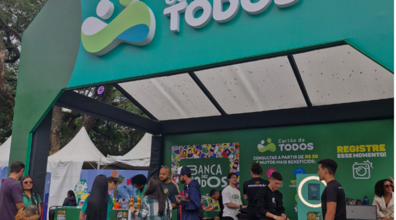 Cartão de TODOS une saúde e Copa no Arraiá do Ibirapuera