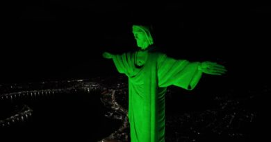 Bio Extratus celebra 35 anos com projeção no Cristo Redentor