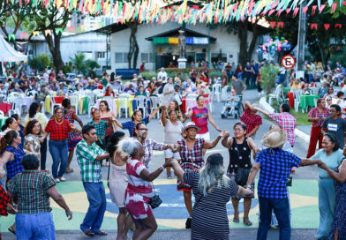 Prefeitura de Manaus promove tradicional ‘Arraiá Doutor Thomas na Roça’ e garante momentos de lazer e convivência para idosos