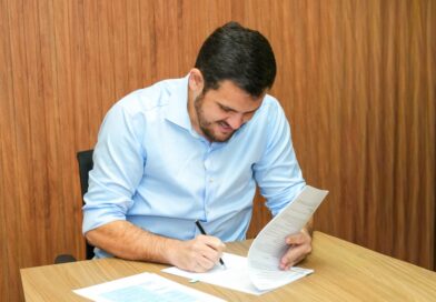 Prefeito Renato Junior anuncia concurso para auditor fiscal da Semef com salário inicial de R$ 27 mil