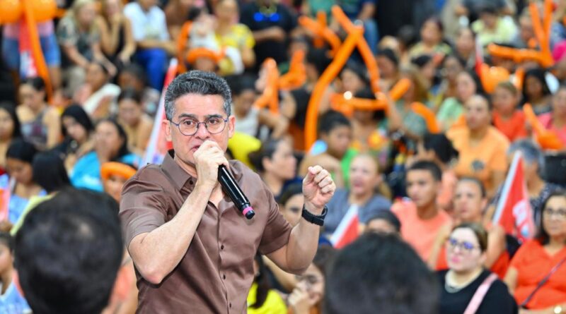 David Almeida reúne mais de 700 profissionais da educação da zona Norte e destaca resultados de Manaus como modelo para o Amazonas