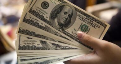 Dólar sobe após desconforto com tarifaço e tensão no Irã