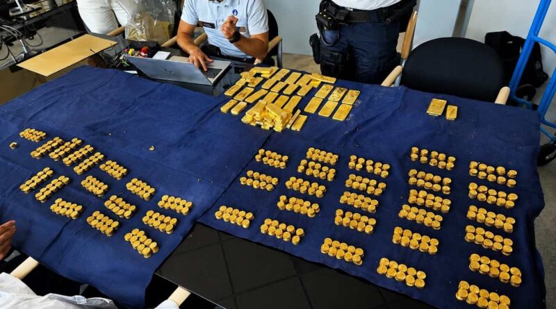 Pedreiros encontram tesouro em ouro cotado em R$ 54 milhões