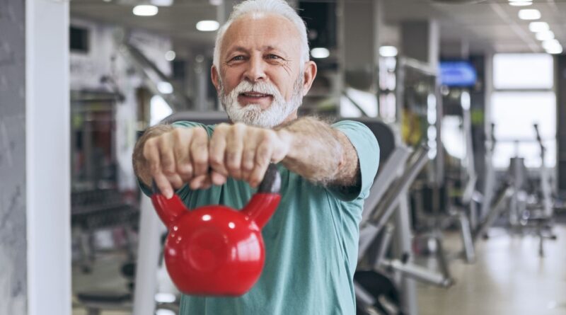 Musculação para idosos: como treinar de forma segura