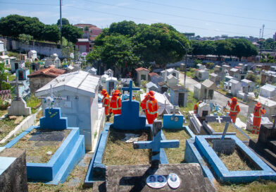 Prefeitura de Manaus intensifica serviços de limpeza nos cemitérios e prepara programação especial para o Dia dos Pais