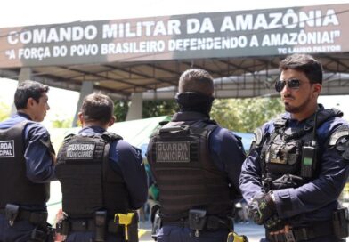Guarda Municipal realiza resgate de ave silvestre e combate a foco de incêndio nas zonas Sul e Leste de Manaus